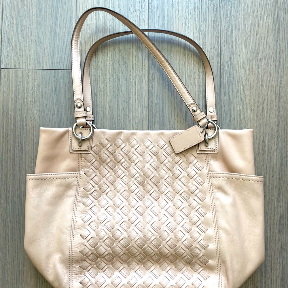 Coach Shoulder Bag